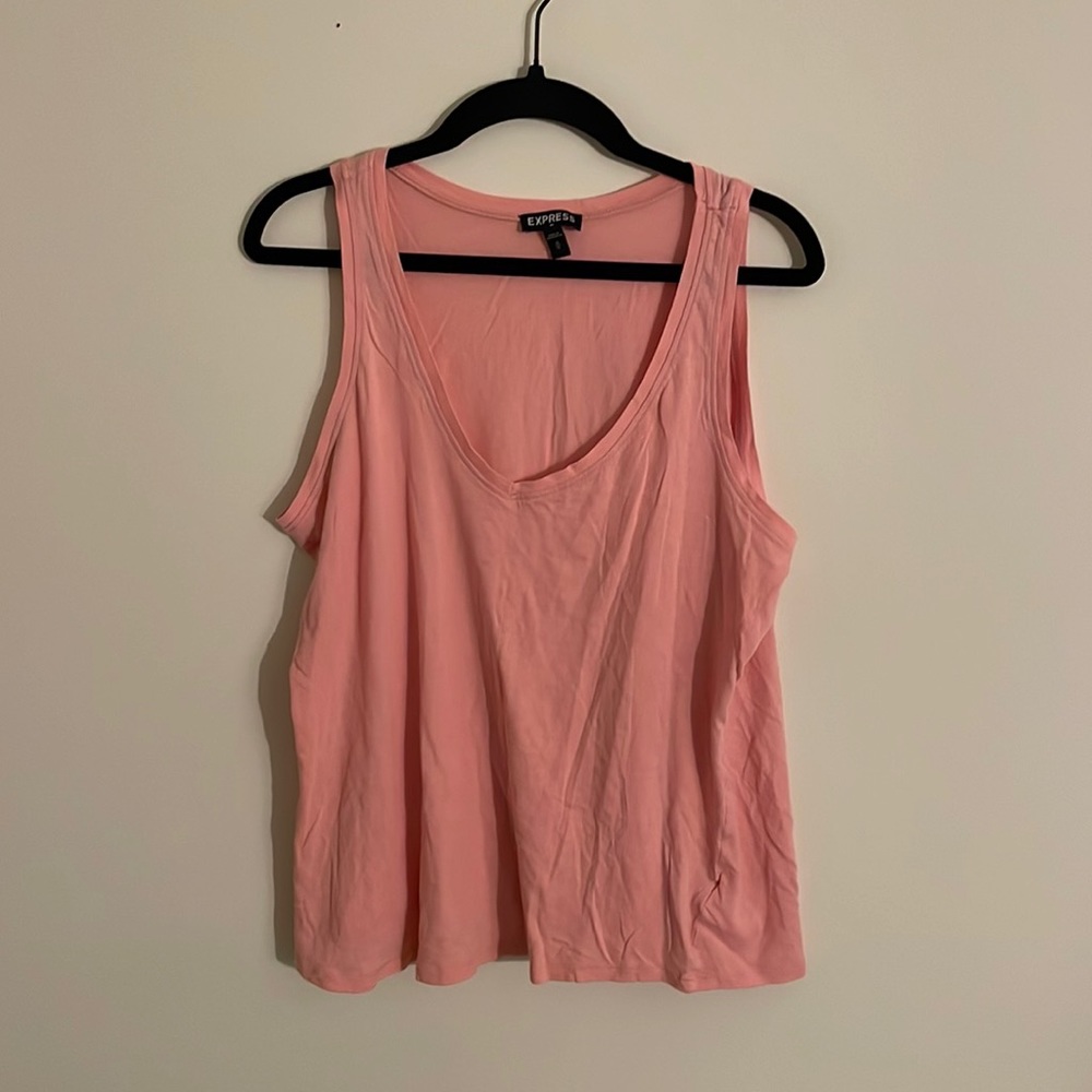 Pink tank top
